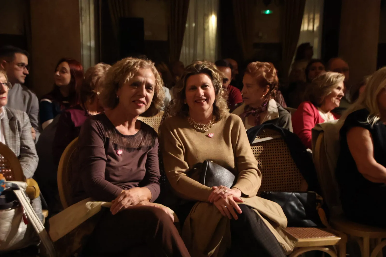 (9) La Asociación Española contra el Cáncer en Salamanca organiza "Desfilamos contra el cáncer"