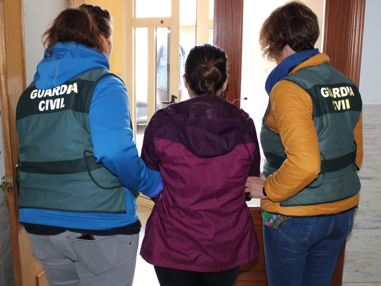 Detenida en León por atacar a su exmarido con ácido corrosivo la mujer condenada en mayo a 12 años de prisión por tratar de envenenarle con raticida